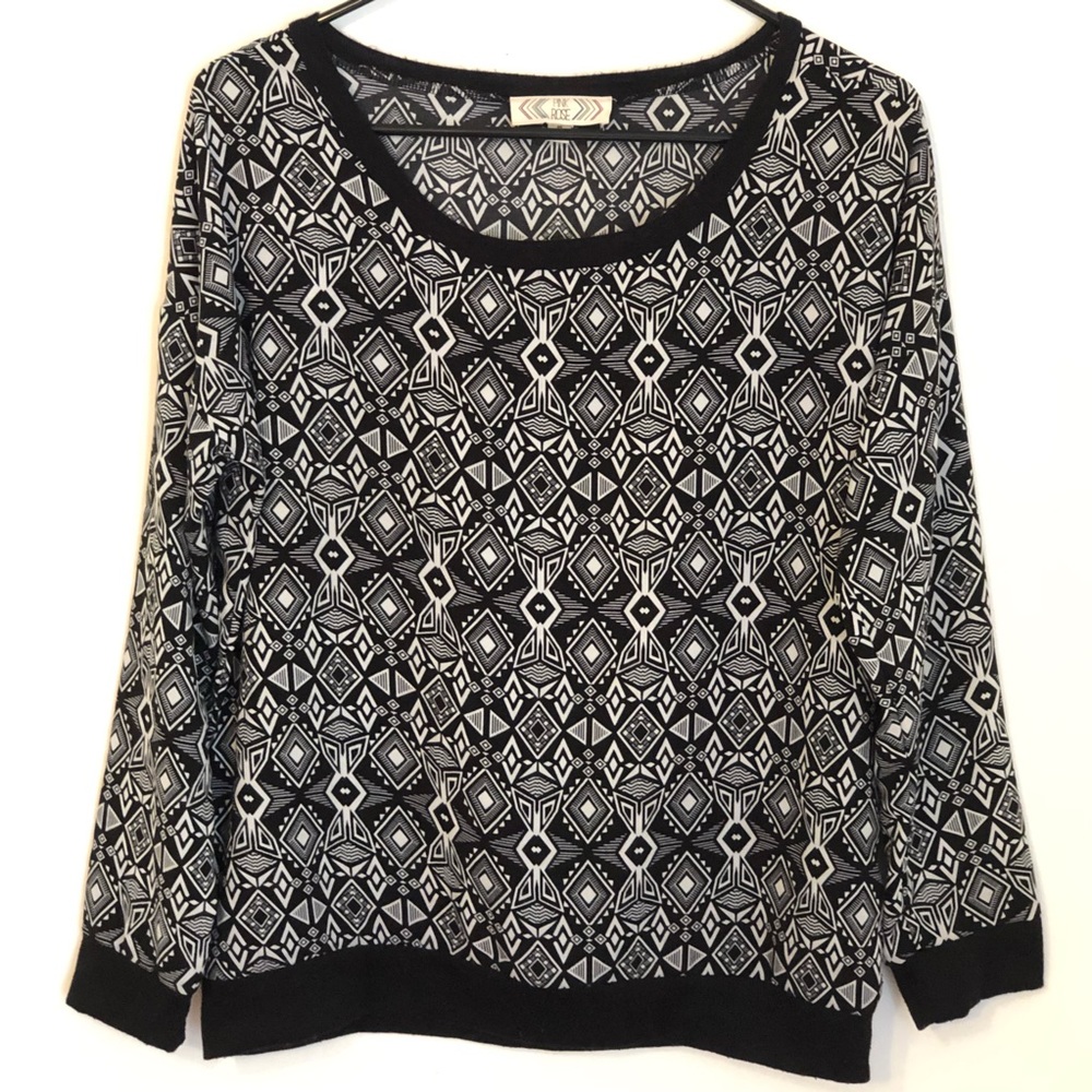 Black & White Geometric Print Long Sleeve Top